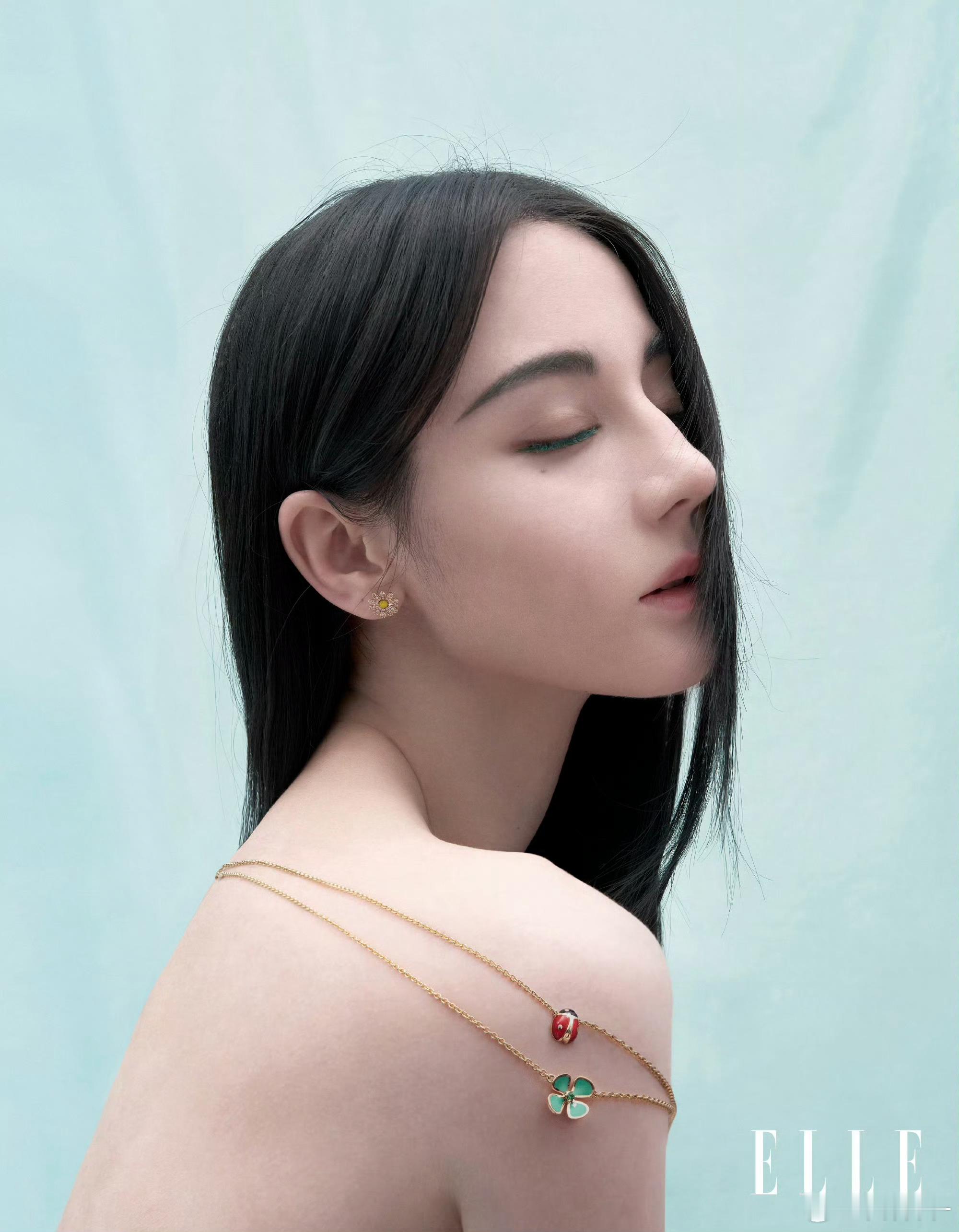 迪丽热巴黑长直的神老婆就那么美～ 