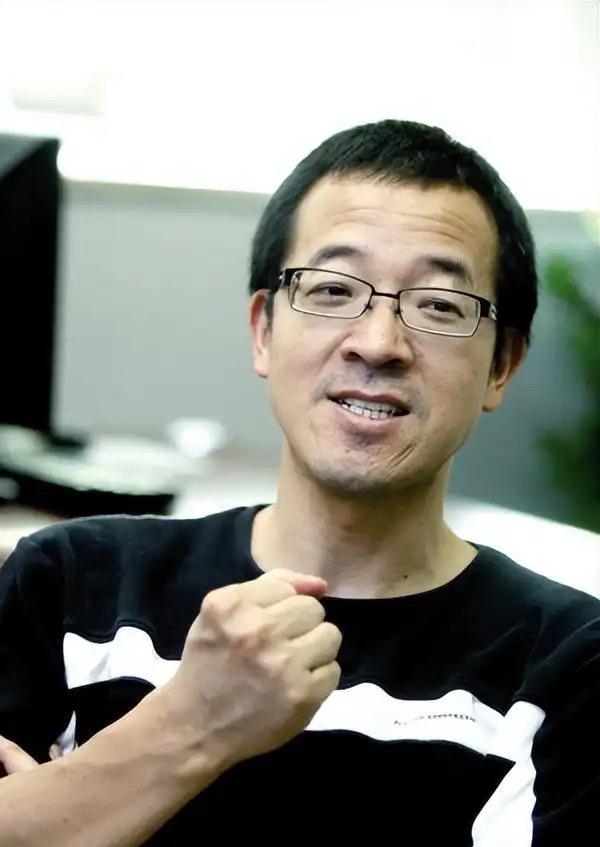 俞敏洪提到的两个大学男同学的事，挺让人唏嘘。家庭条件好，本应顺风顺水，却因扛不住
