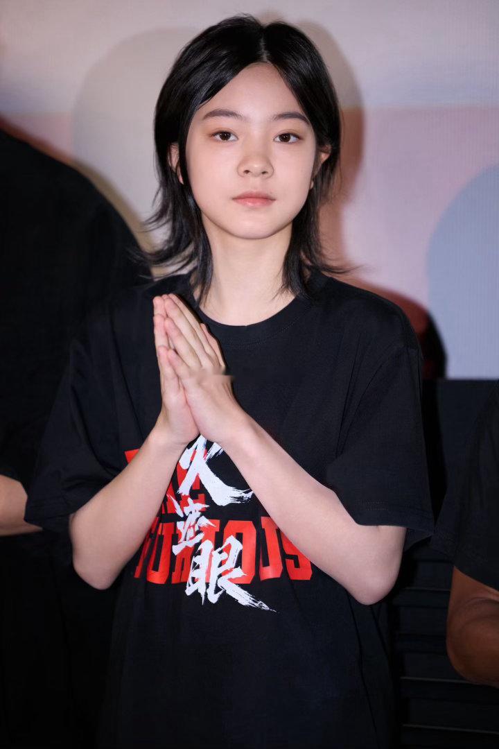 杨恩又火遮眼演技杨恩又火遮眼vlog杨恩又用vlog记录火遮眼拍摄全过程，坦诚分