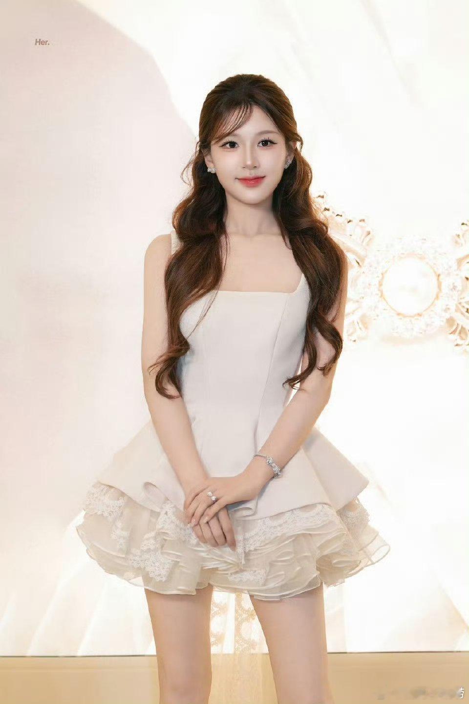 我的错觉吗？感觉赵露思的脸又变了。 