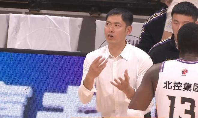 沈梓捷报销，邹雨宸里勒出战，张庆鹏杨鸣斗法，CBA常规赛第5轮，辽宁主场迎战北控