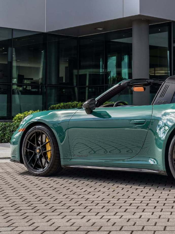保时捷911 Targa 4 GTS这是成年人的浪漫防滚架设计太经典，越看越上头