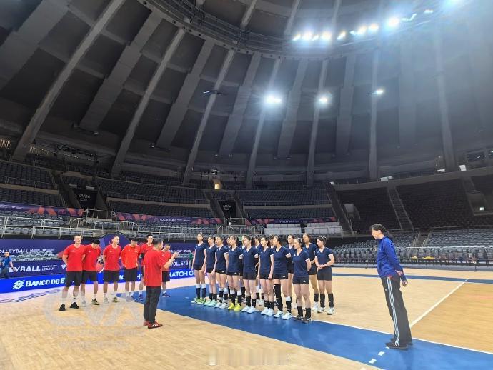 北京时间5月19日凌晨1时，中国女排将在国家联赛巴西站最后一场比赛中对阵塞尔维亚