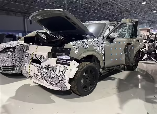 奇瑞与捷豹路虎联合打造的全新"Freelander（神行者）"品牌首款车型将于3