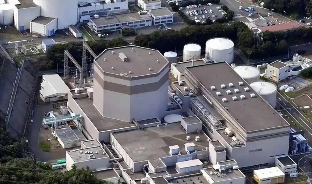 日本又是地震加海啸，希望千万别核泄露！

昨天，日本东部海域发生7.7级地震，随