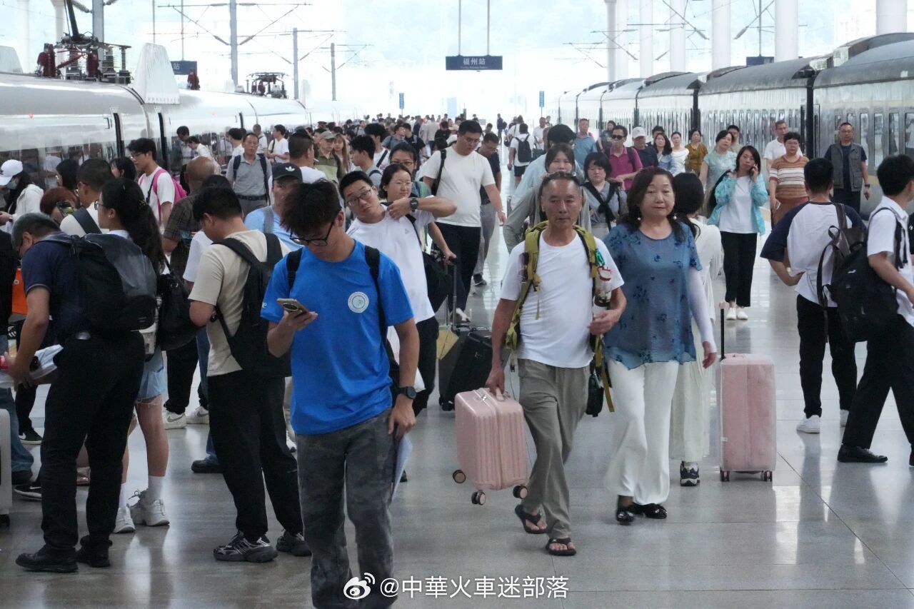 国铁头条【南昌铁路：新图即将实施！客车增至703.5对】自2026年7月1日零时