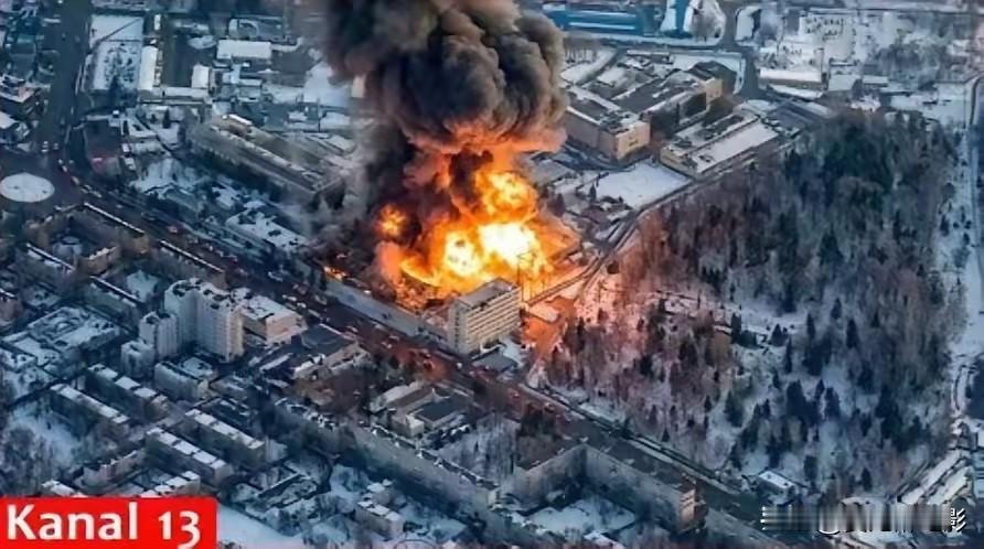 俄罗斯布良斯克电子厂电子配件90%保障俄军导弹系统。一夜被多枚乌克兰巡航导弹命中