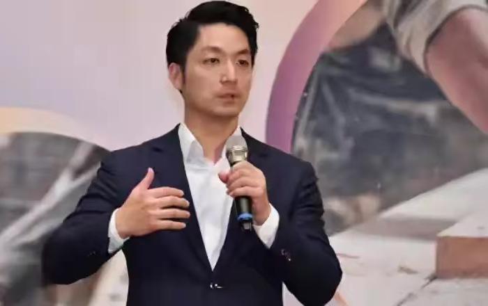 卢秀燕没戏了！根据岛内最新民调，国民党内参选2028的最有可能的是蒋万安。
也就