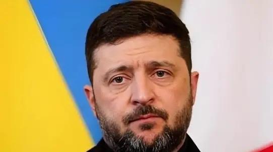 乌克兰简直太冤了！花了四年多的时间，硬生生把俄罗斯从一个全球超级大国打成了二流国