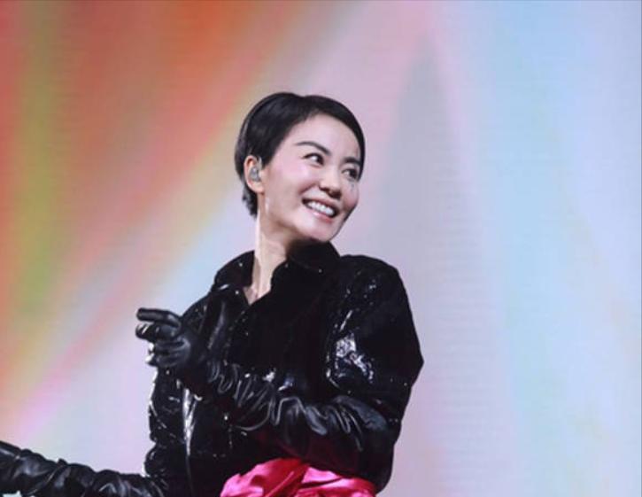 [微风]王菲宣布开演唱会，门票定价为1万元一张，王思聪吐槽：“定价太不合理，谁买