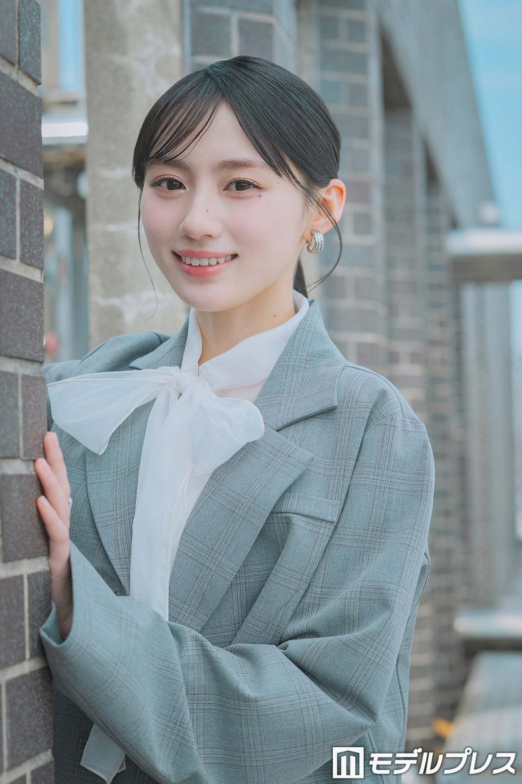 川﨑桜1st写真集エチュードモデルプレス　インタビュー前編　网页链接　後編 网页