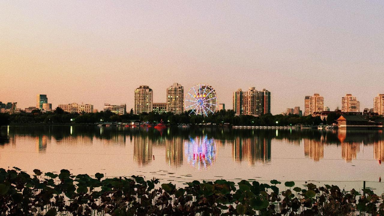 假装在旅行…