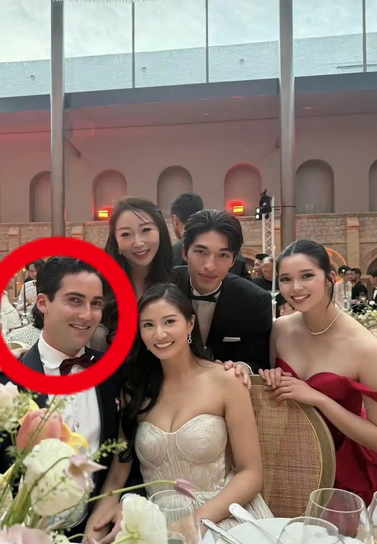何猷君伴郎之一是雅诗兰黛继承人不愧是豪门婚礼 除了明星 居然还有雅诗兰黛继承人！
