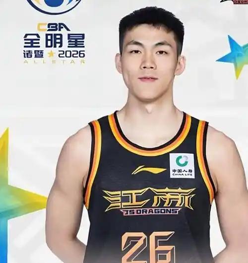 有球迷分析，之所以庞峥麟入不了上面的法眼，是因为体育圈那一套论资排辈讲人情世故的