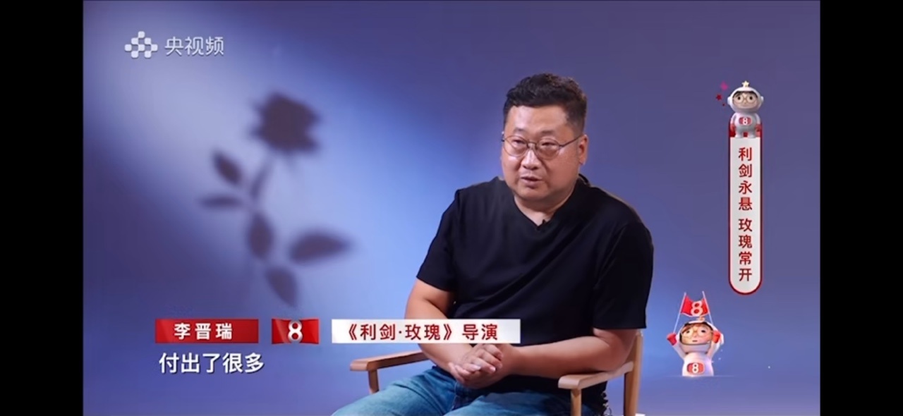 娱乐[超话]导演说迪丽热巴表演让他很意外3个月的特训、每一场戏的反复斟酌 迪丽热