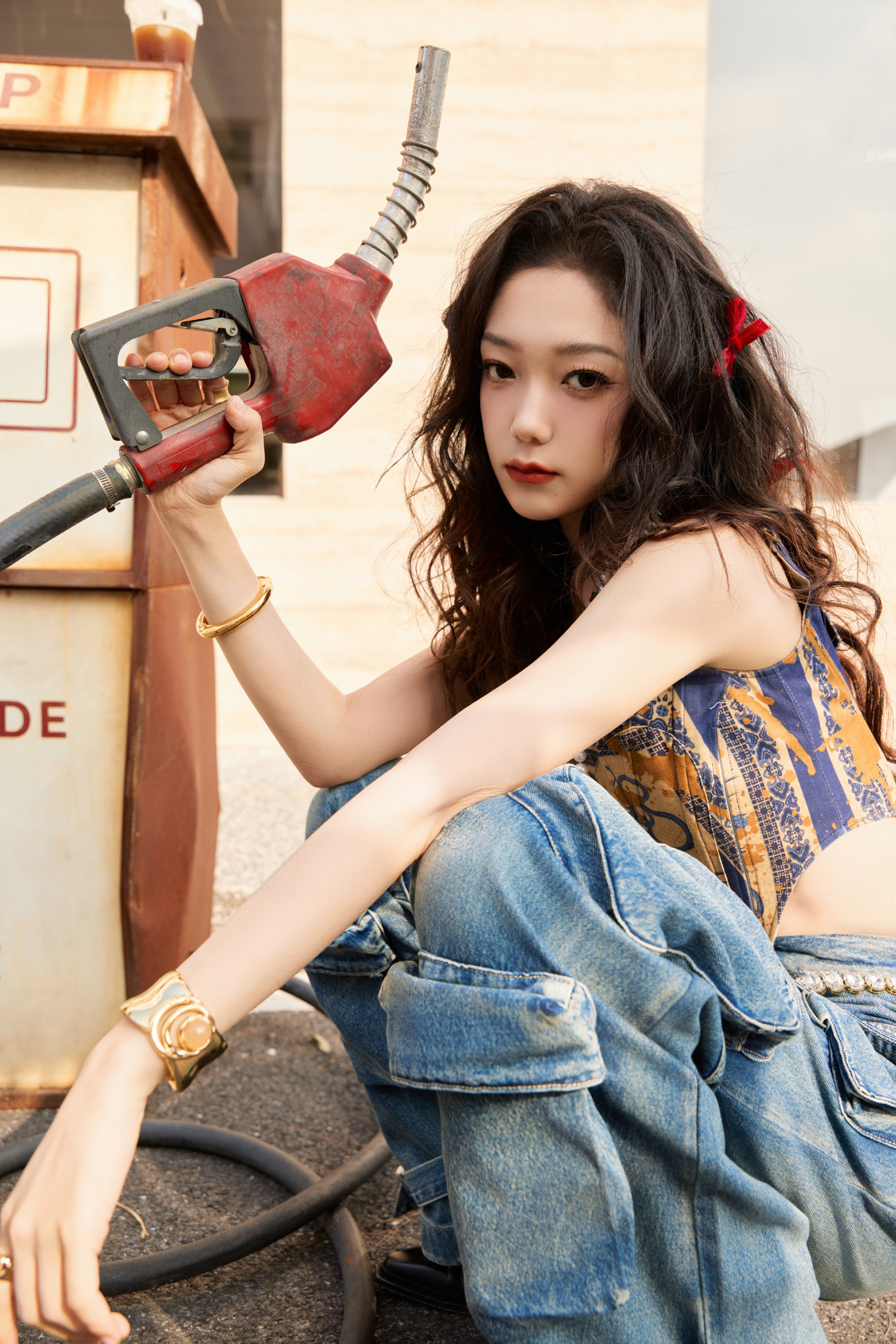 希林娜依高，卷发牛仔，又帅又美的小姐姐。希林娜依高