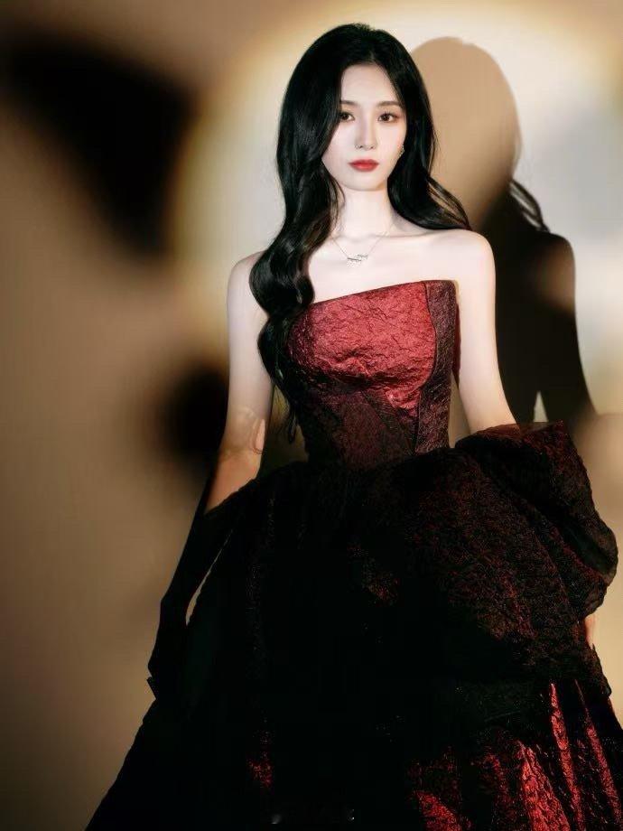 黄子韬徐艺洋婚后首次同台  浙江卫视跨年晚会  黄子韬和徐艺洋的合作舞台太浪漫了