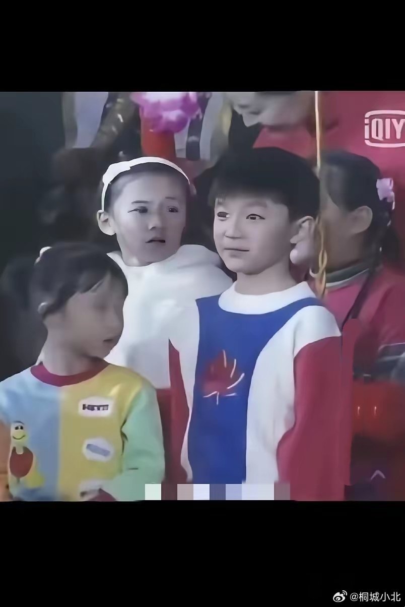 代旭真敲过世纪钟 哥小时候真好可爱！