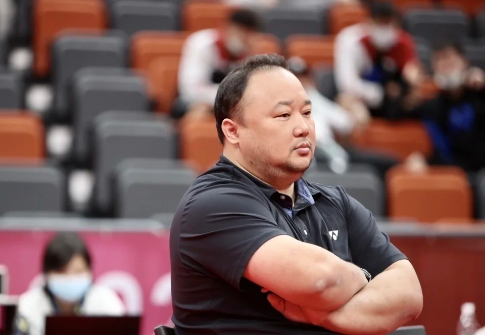 羽协工作人员回应张军失联 面对张军失联的相关提问，羽协工作人员直接回复不清楚情况