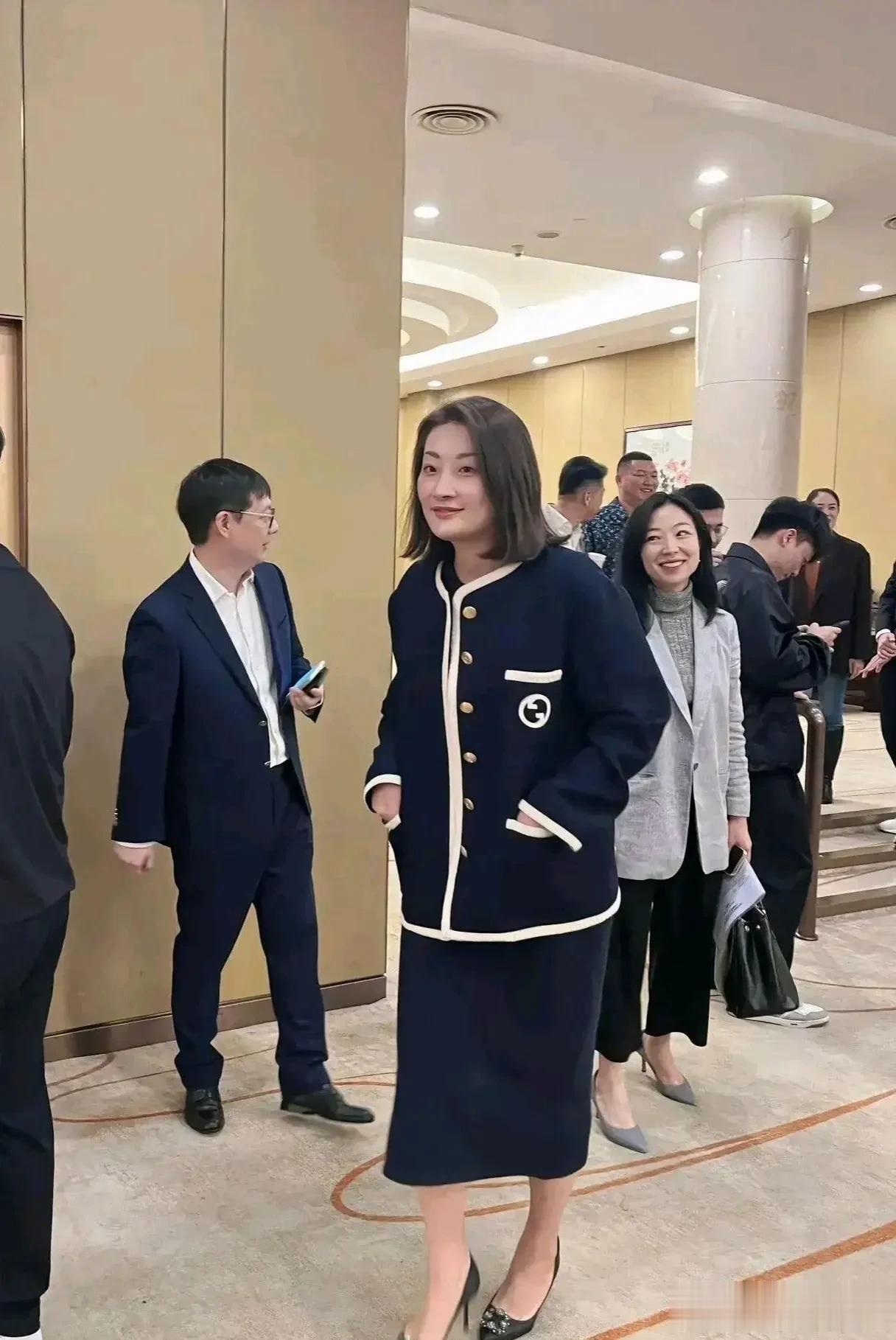 都是千金大小姐，娃哈哈家的和赌王家的谁碾压谁？