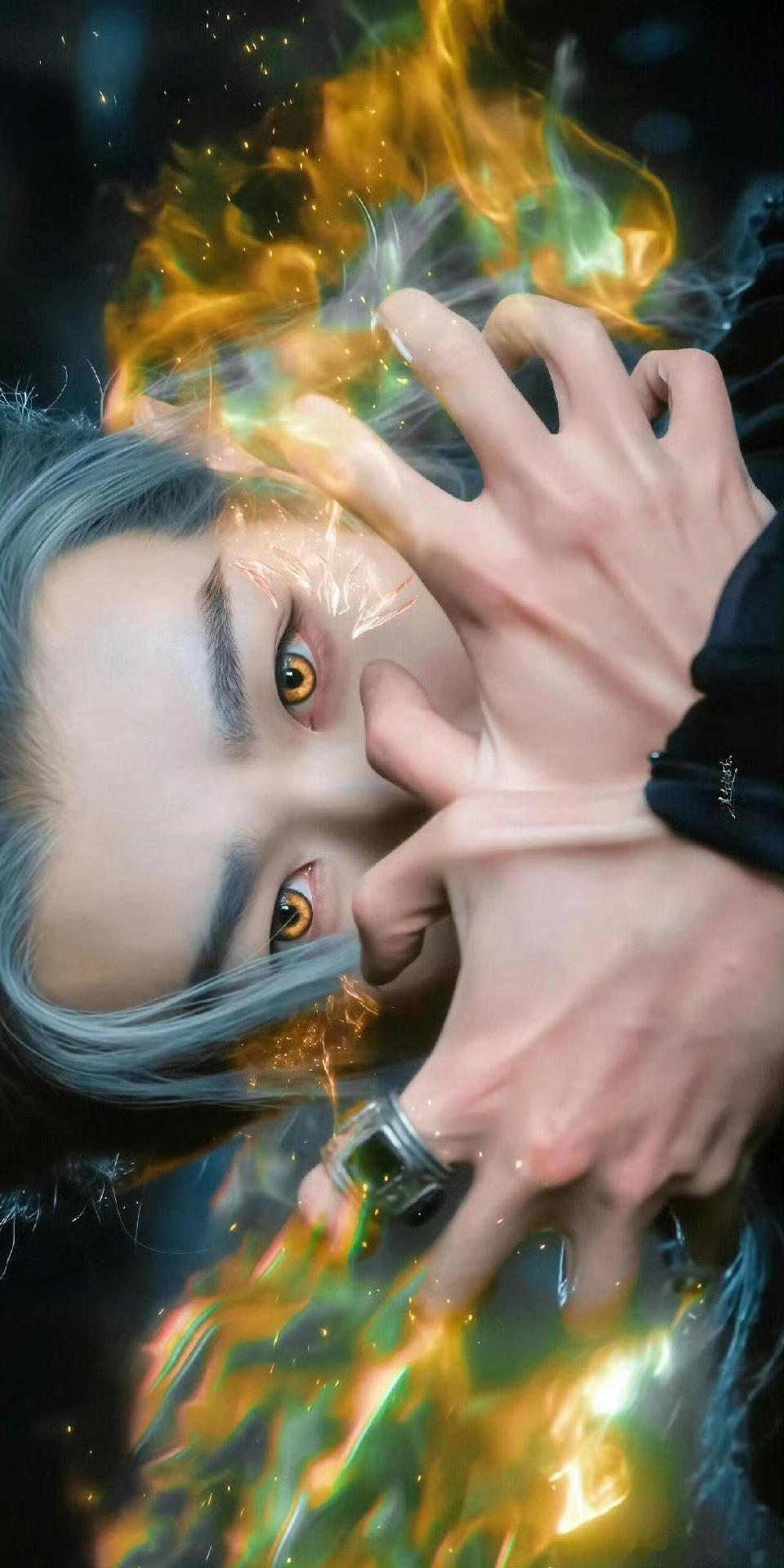 田嘉瑞田嘉瑞完全是Bking来的田嘉瑞年下演出年上味田嘉瑞在《月鳞绮纪》里的龙神