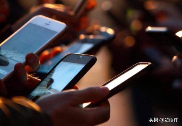 坏消息来了，这次谁也躲不掉。你的钱包又要大出血了。就在下个月，手机价格将迎来史无