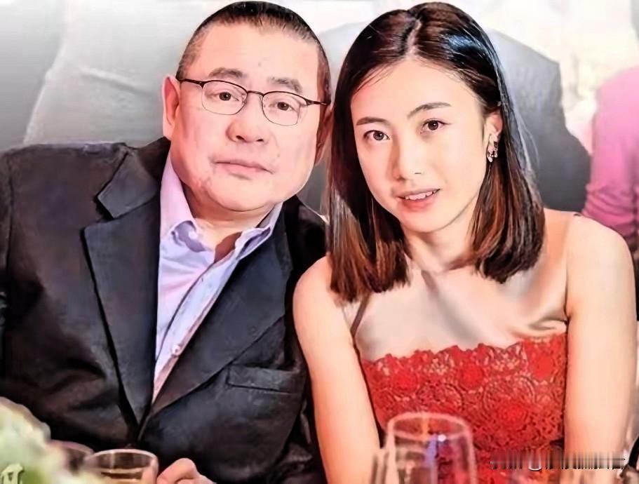 2017年，刘銮雄在换了3亿的“天价肾”之后说：“现在就算有100个绝世美女站在