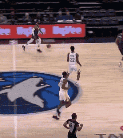 NBA赛场镜头：背后回拉这个动作这么厉害的吗？康利一个背后回拉，不仅把波杰姆斯基
