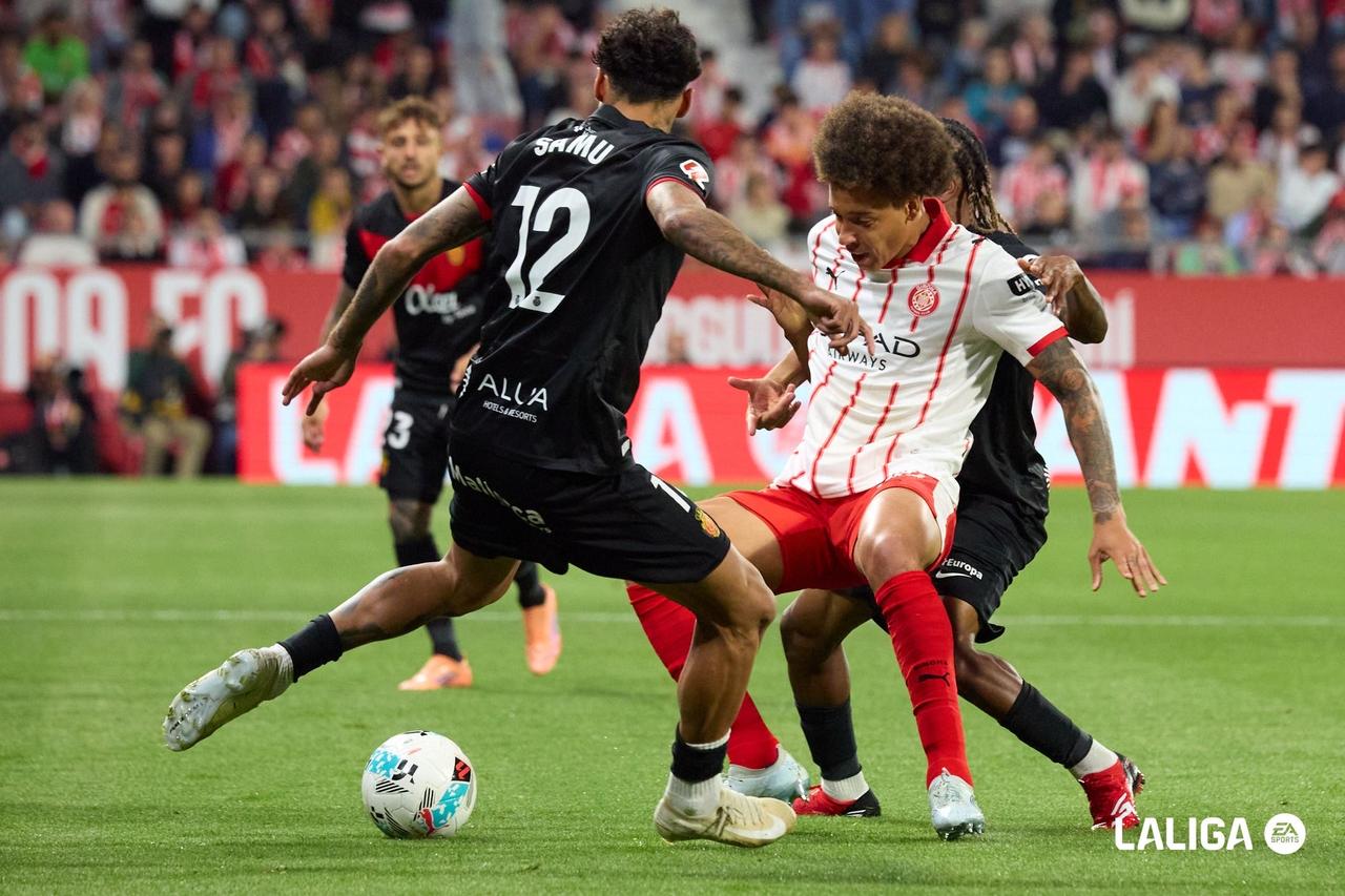 全场|吉罗纳 0-1 皇家马略卡

5' 齐甘科夫射门打高。
20' 埃切贝里右