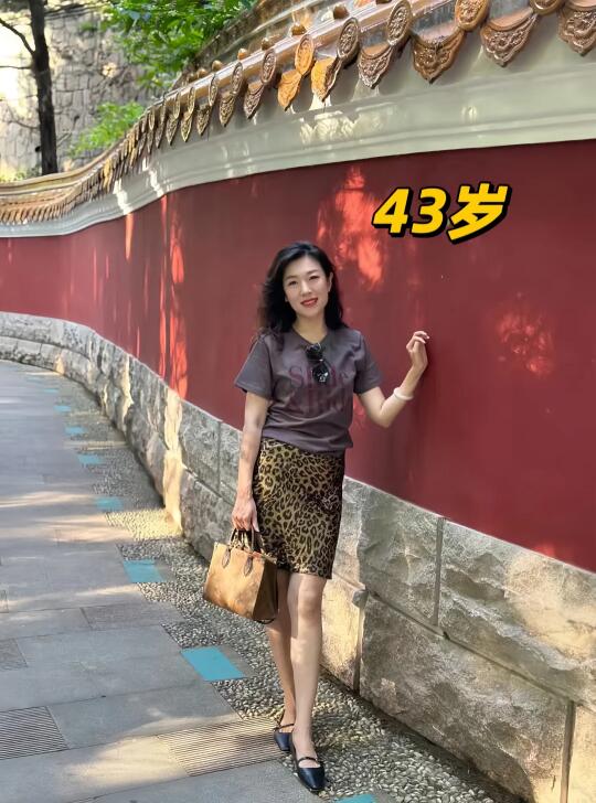 43岁，为远离医院，终身坚持港式抗衰