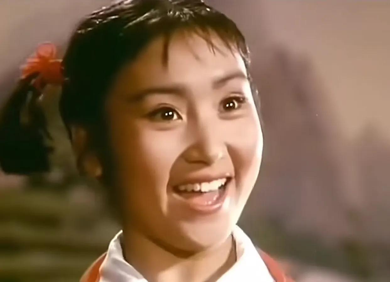 不吃防腐剂的一代
精气神儿就是不一样
每天早上看三遍
上班儿倍有劲儿
精神百倍[