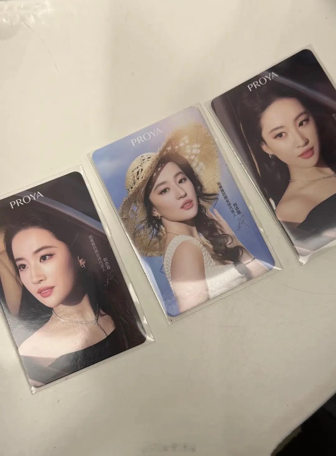 刘亦菲珀莱雅最新的广告图拍得很美 