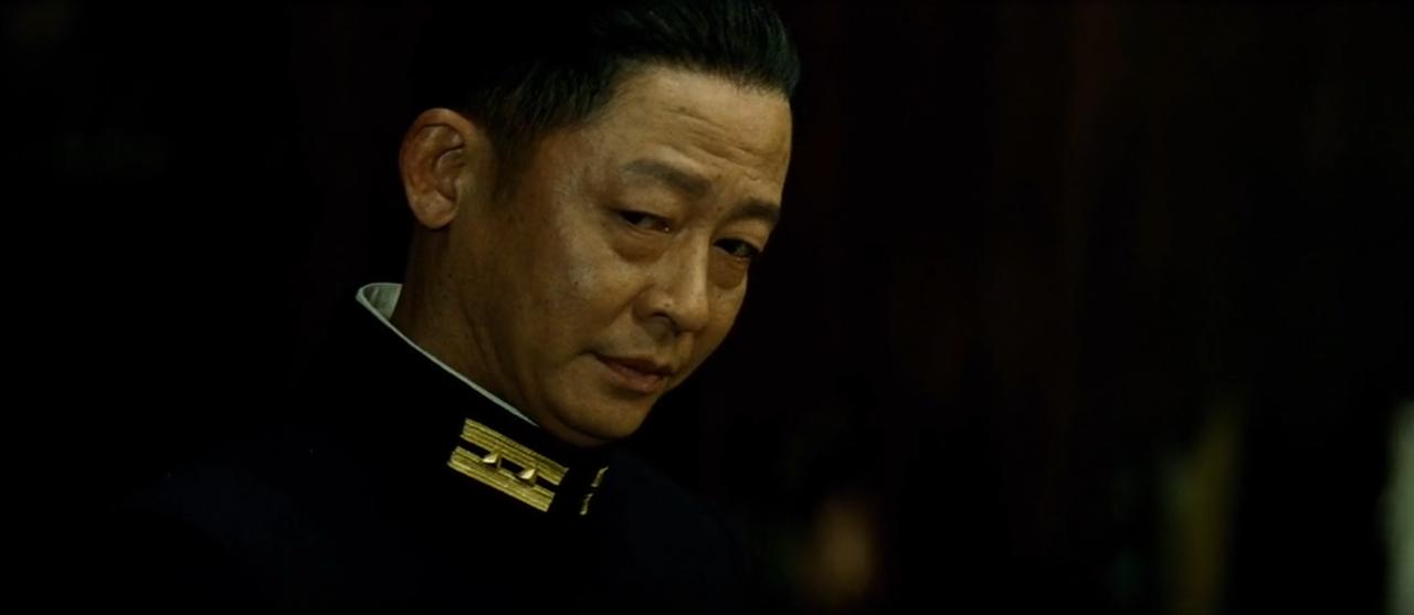 《风声》原著跟电影的不同
当顾晓梦四人被告知老鬼就在他们之中。
“谁是老鬼”的悬
