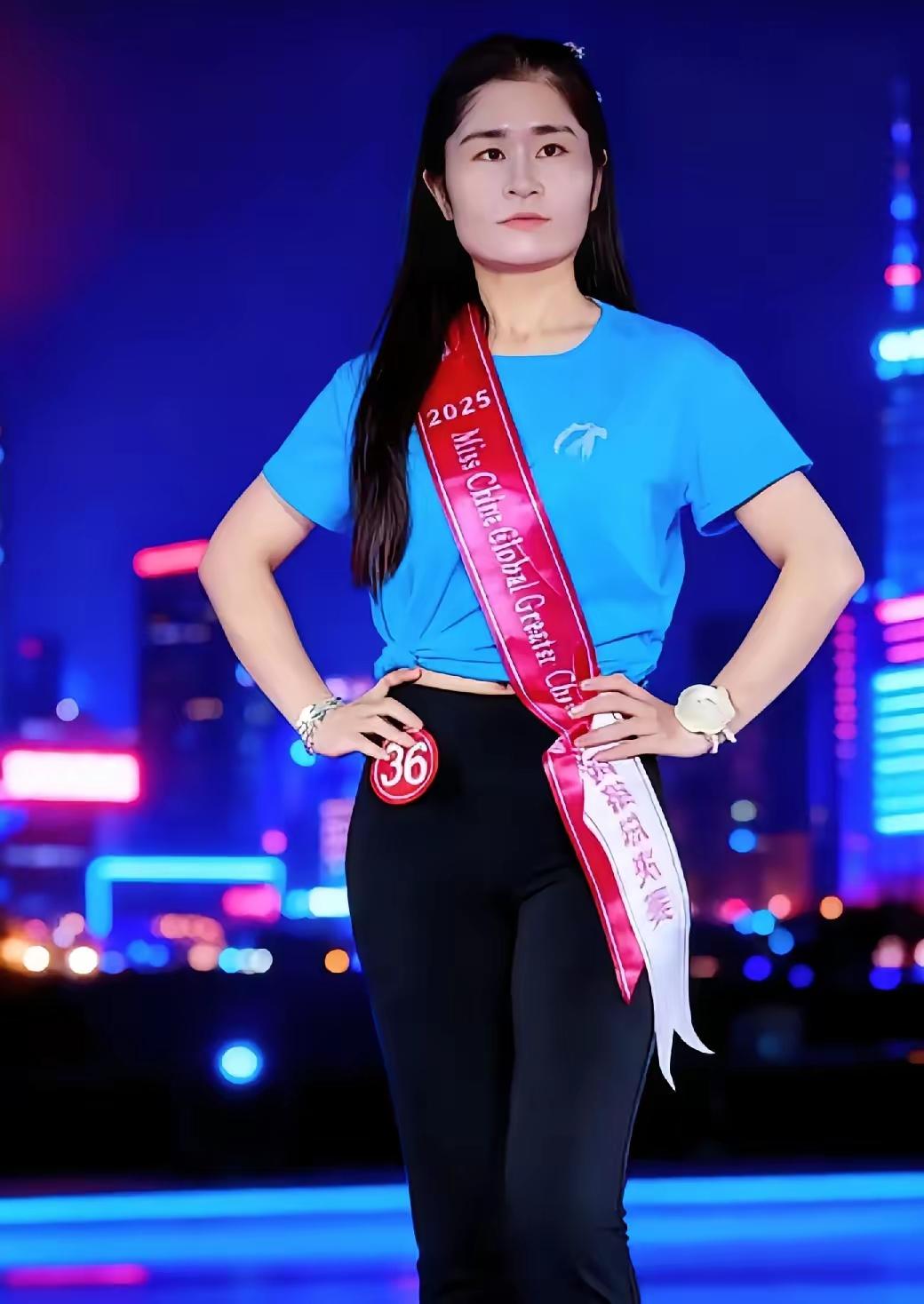 辽宁省选美冠军张倩，广大网友根据她的脸能联想出一堆东西。私以为网友太过了，人家得