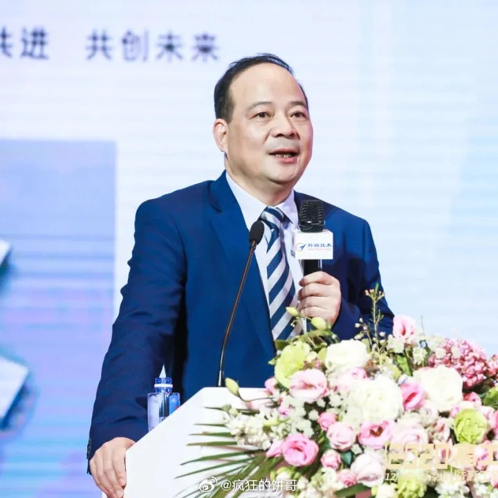 营收、净利润双双创下历史新高的情况下，持股22.45%的宁德时代创始人曾毓群个人