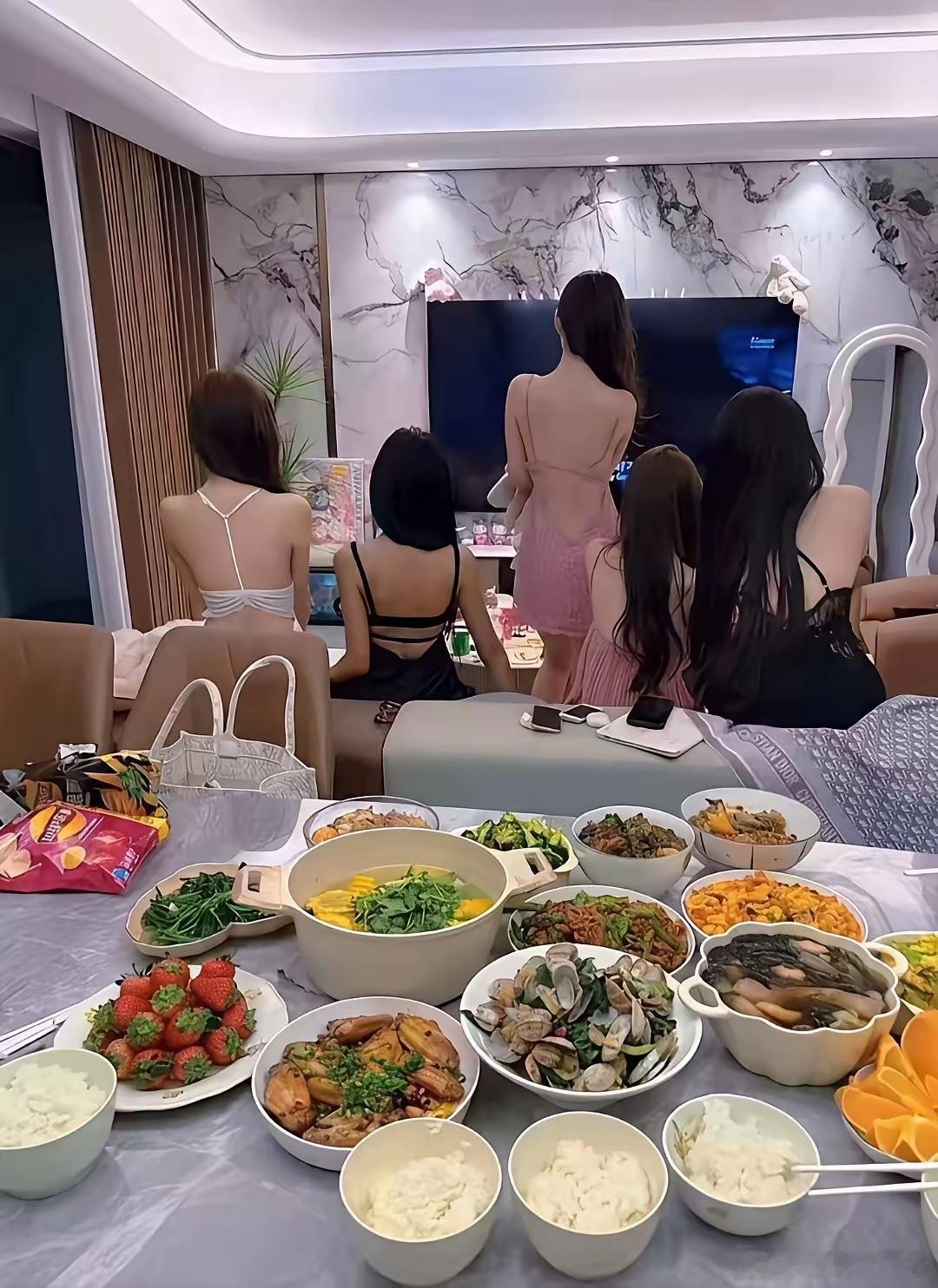 兄弟们，早上好！你们这年过的都咋样？ 