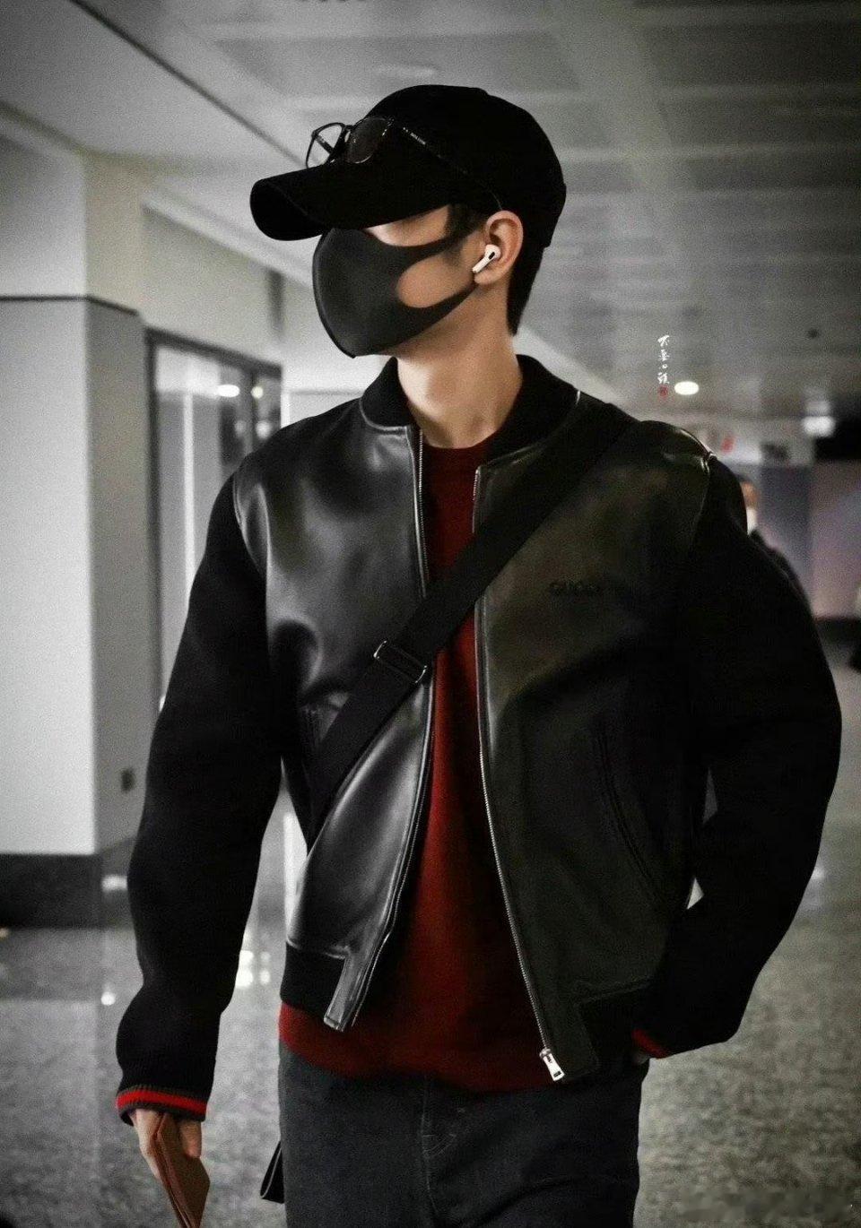 今天晚上会飞北京了吗 