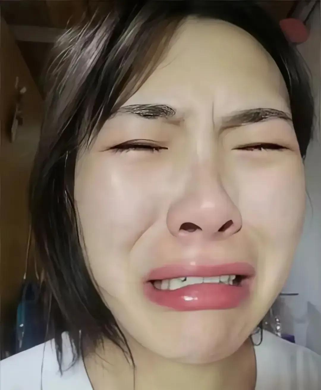 伤心死了😭😭😭
我长的这么漂亮！
要59万的彩礼都多了？
出不起彩礼就直接