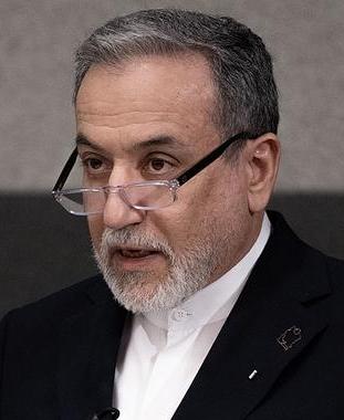 在伊朗谁跟美国谈判，谁就会被当成叛徒，下场会死的很惨。所以他们都人人自危，不承认