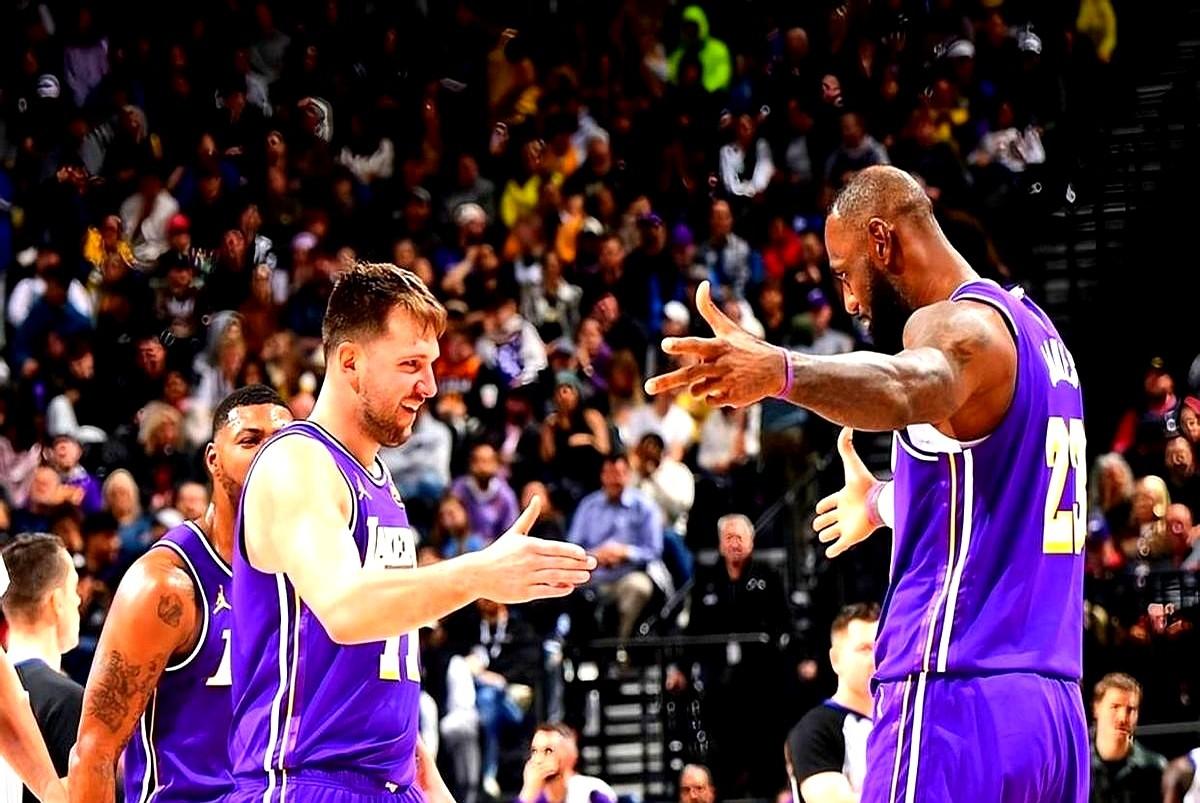 湖人这状态，真是看不懂了！

一波9连胜冲到西部第三，肯纳德终场前0.6秒的三分