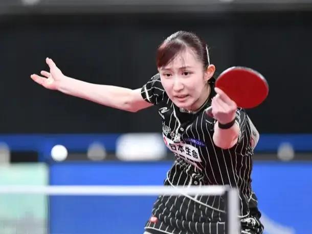 日本乒乓全锦赛早田希娜夺冠
     4：0横扫张本美和上演教科书般技术    