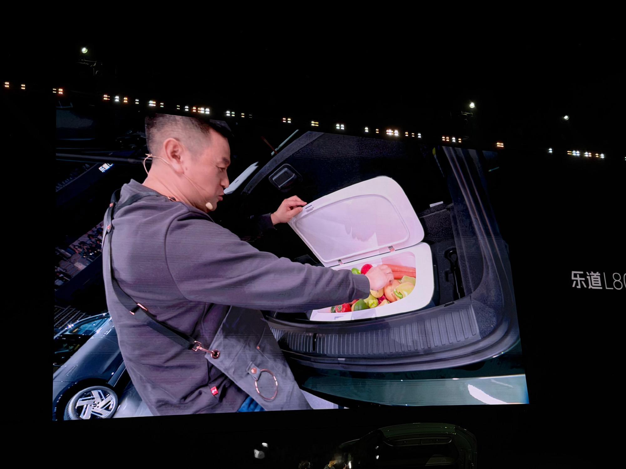 先干酒店再干餐饮消费太难了... 