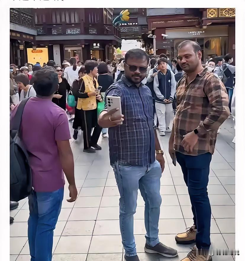 深圳这波操作太硬核！“假工作”挂靠签证的套路，这下彻底行不通了！
 
     