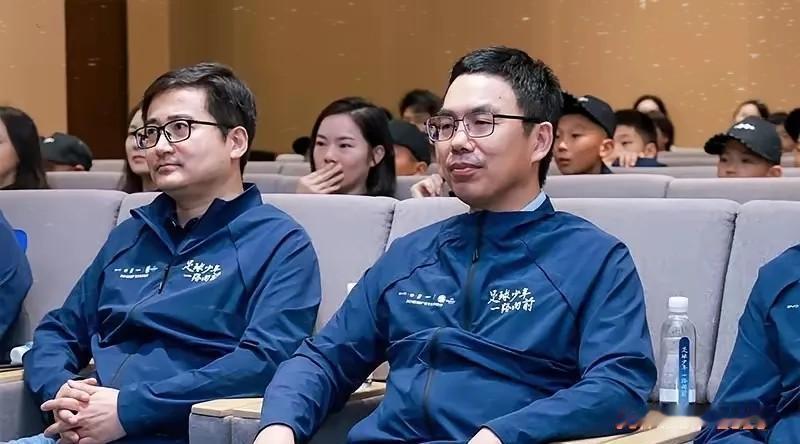 董路没等来足协，却收到了比亚迪的“大礼”！
比亚迪官宣跟董路“中国足球小将”合作