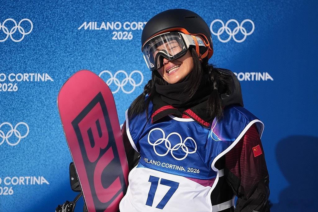 冬奥会刘佳宇回应伤情刘佳宇说没什么大问题据中国单板滑雪队消息，中国运动员刘佳宇在