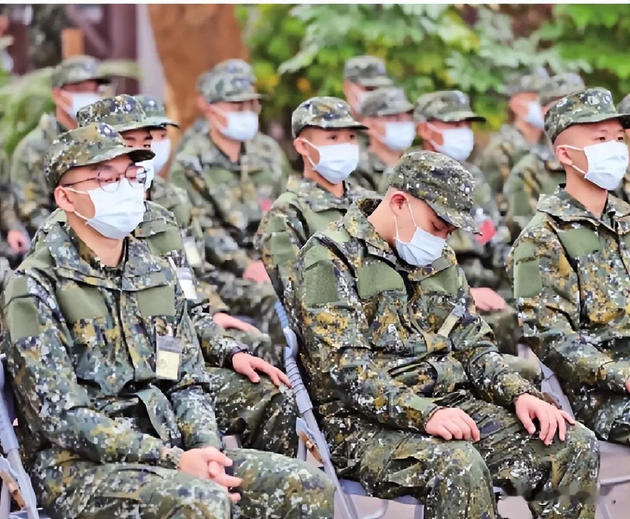台伪军最大的底气主要还是来自陆军，总兵力超过17万余人的陆海空三军中，陆军占了一