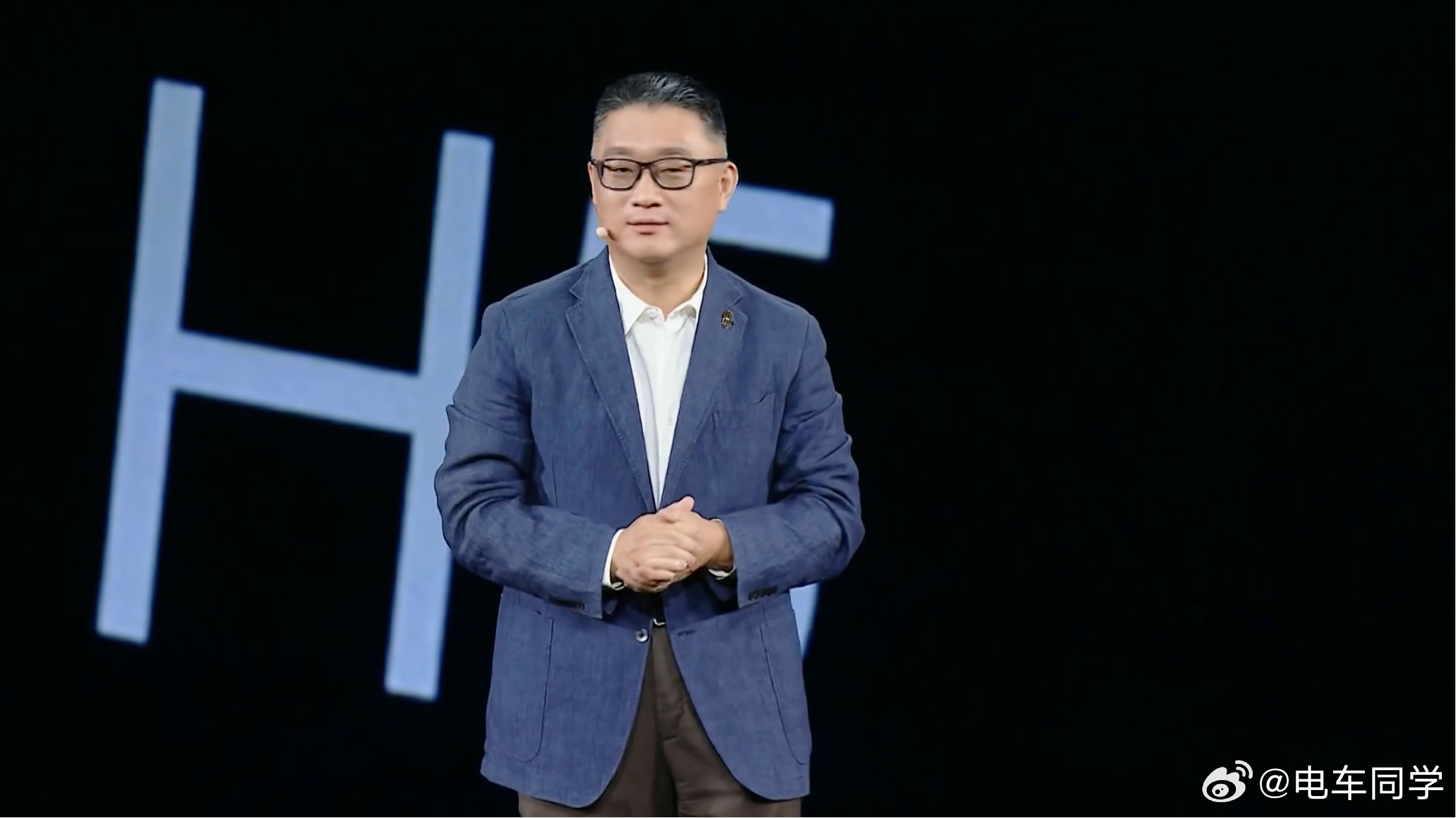 上汽贾健旭：「上汽铺天盖地，华为顶天立地」！ ​​​