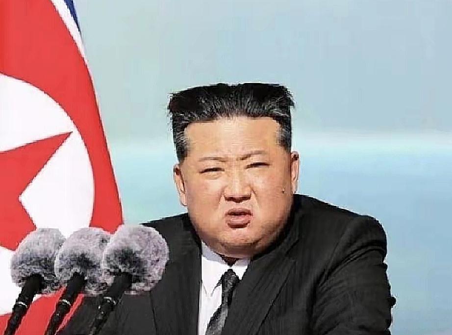 朝鲜在等中国，其实，现在不光是朝鲜在等，美国、韩国也都在看中国的动向。甚至全世界