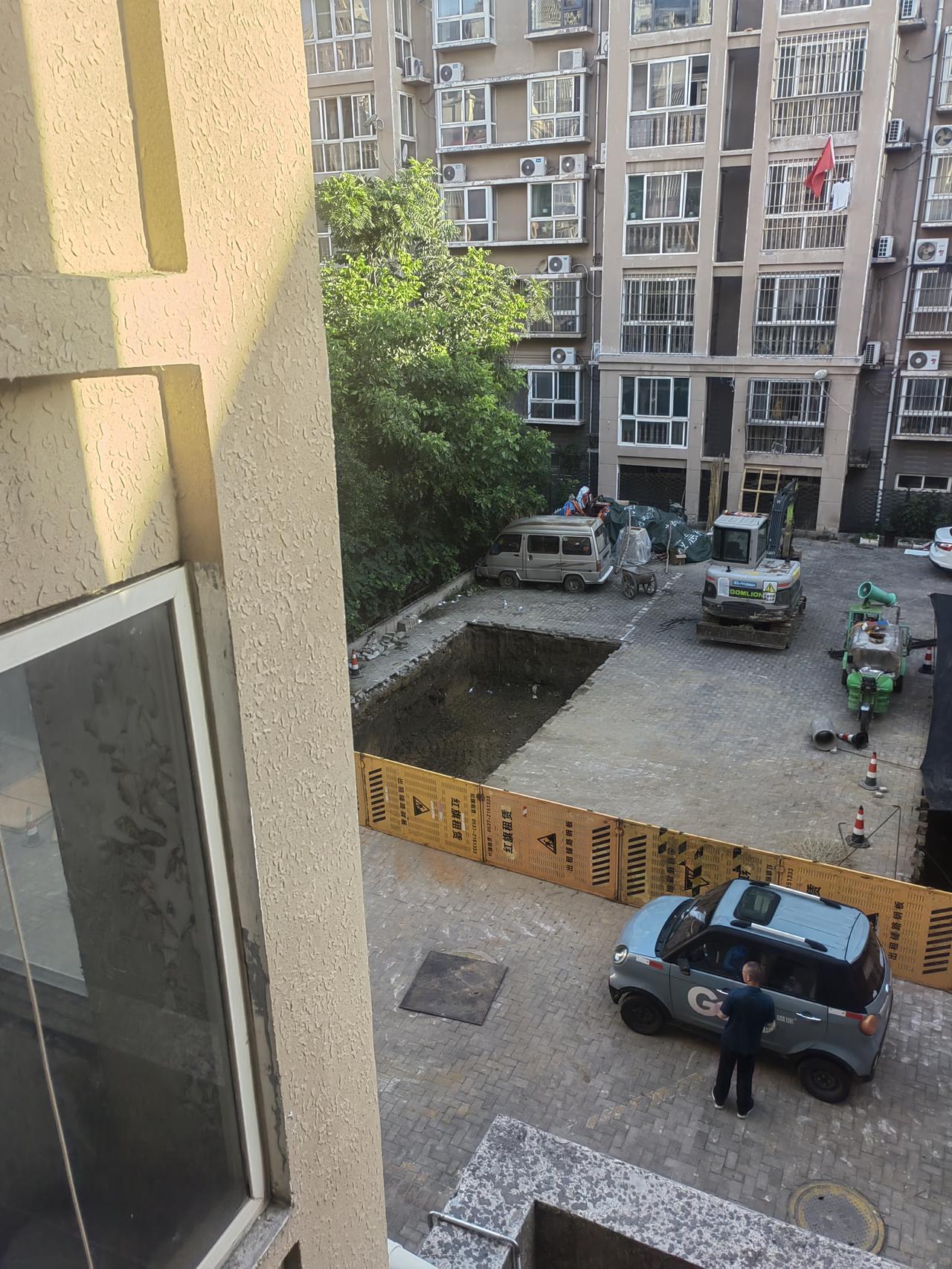 今天已经全部围起来了，据说应该是一个宋代的遗址