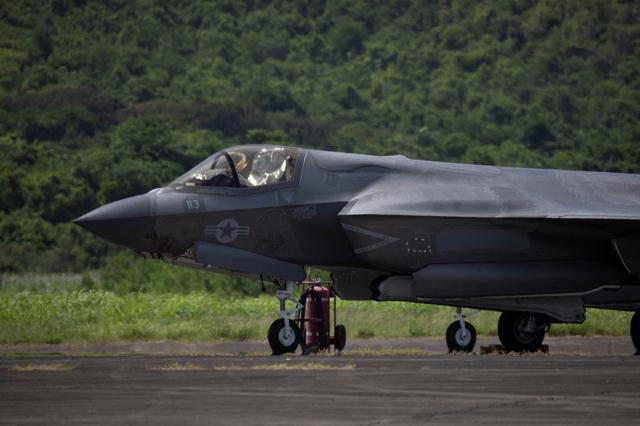 中日若爆发战争，中国敢不敢打美军？答案在历史与现实交织中清晰

近期，日本前陆上